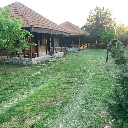 Satul Traditional Runcu  Kültér fotó