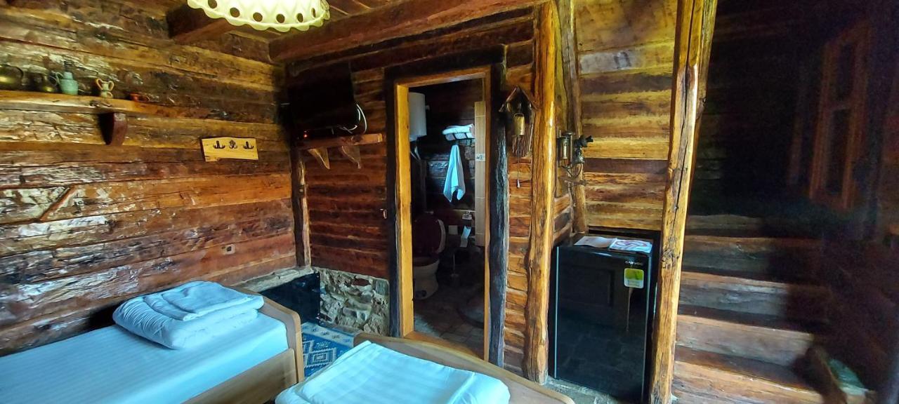 Satul Traditional Runcu  Kültér fotó