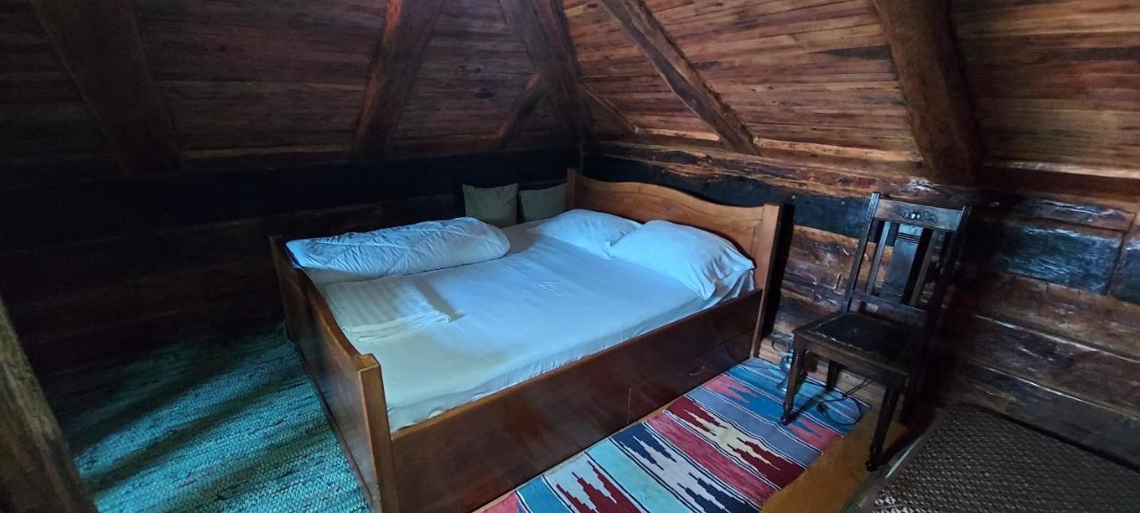 Satul Traditional Runcu  Kültér fotó