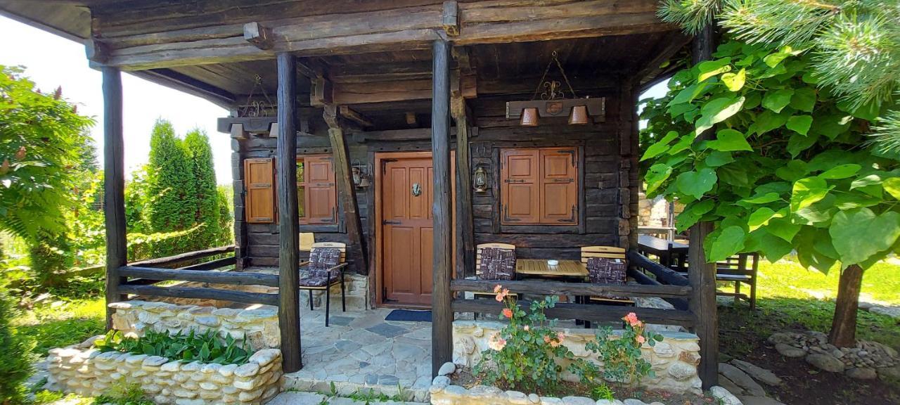 Satul Traditional Runcu  Kültér fotó