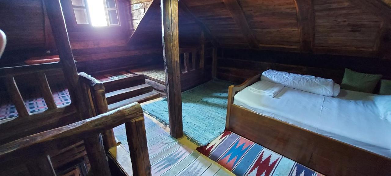 Satul Traditional Runcu  Kültér fotó