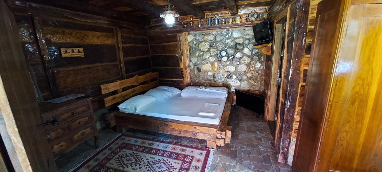 Satul Traditional Runcu  Kültér fotó