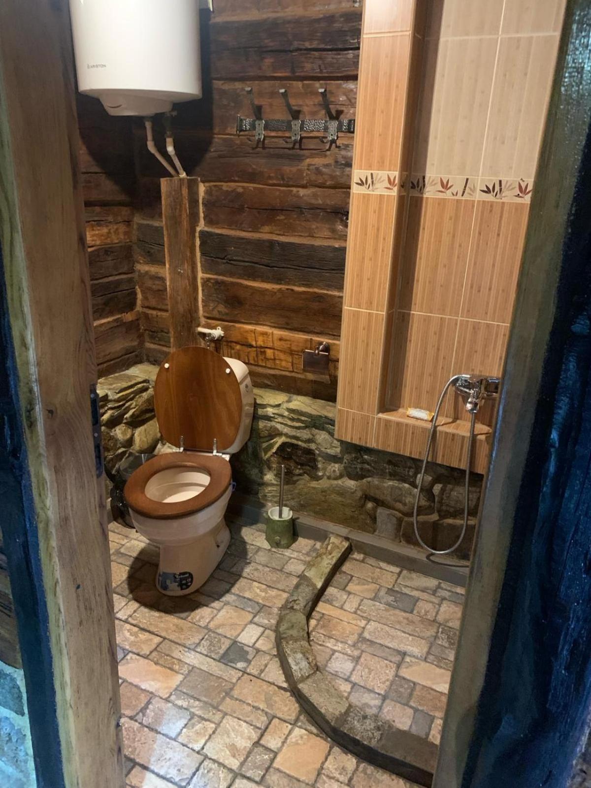 Satul Traditional Runcu  Kültér fotó