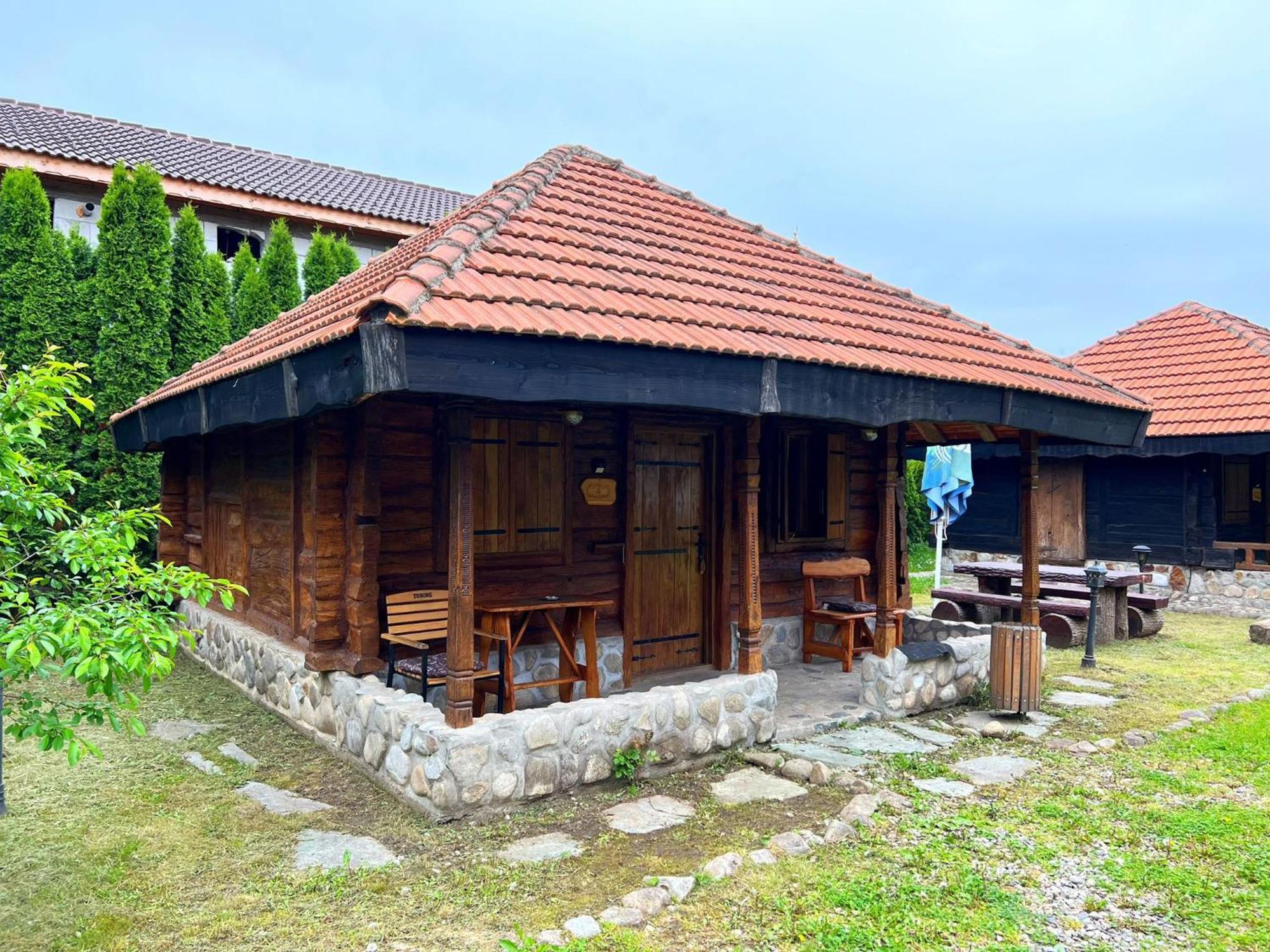 Satul Traditional Runcu  Szoba fotó