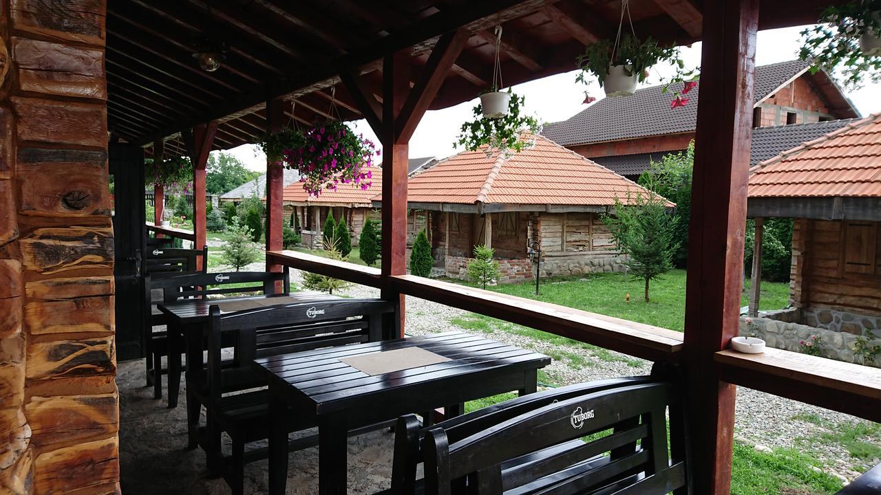 Satul Traditional Runcu  Kültér fotó
