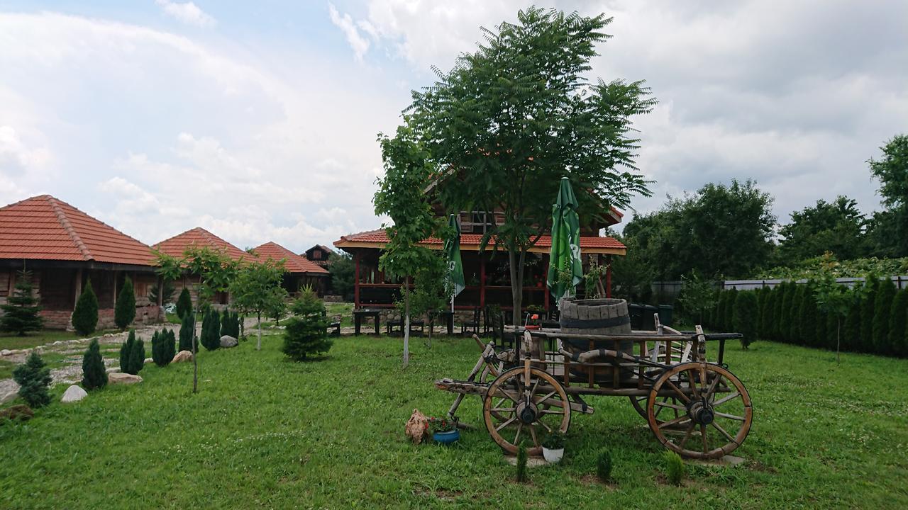 Satul Traditional Runcu  Kültér fotó