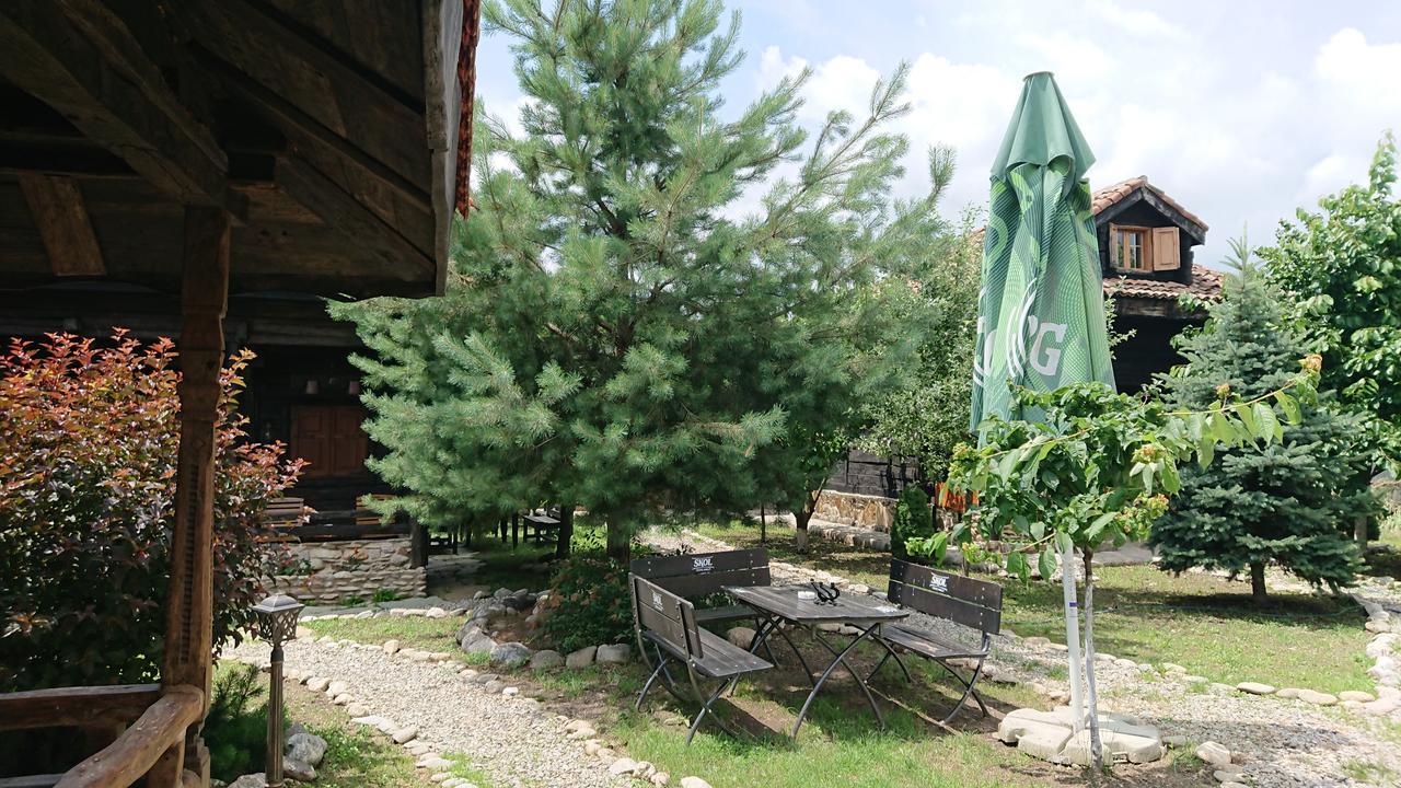 Satul Traditional Runcu  Kültér fotó